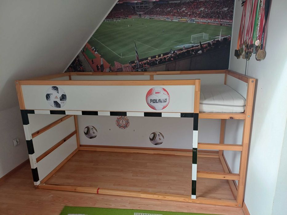 Łóżko Ikea Kura dla piłkarza