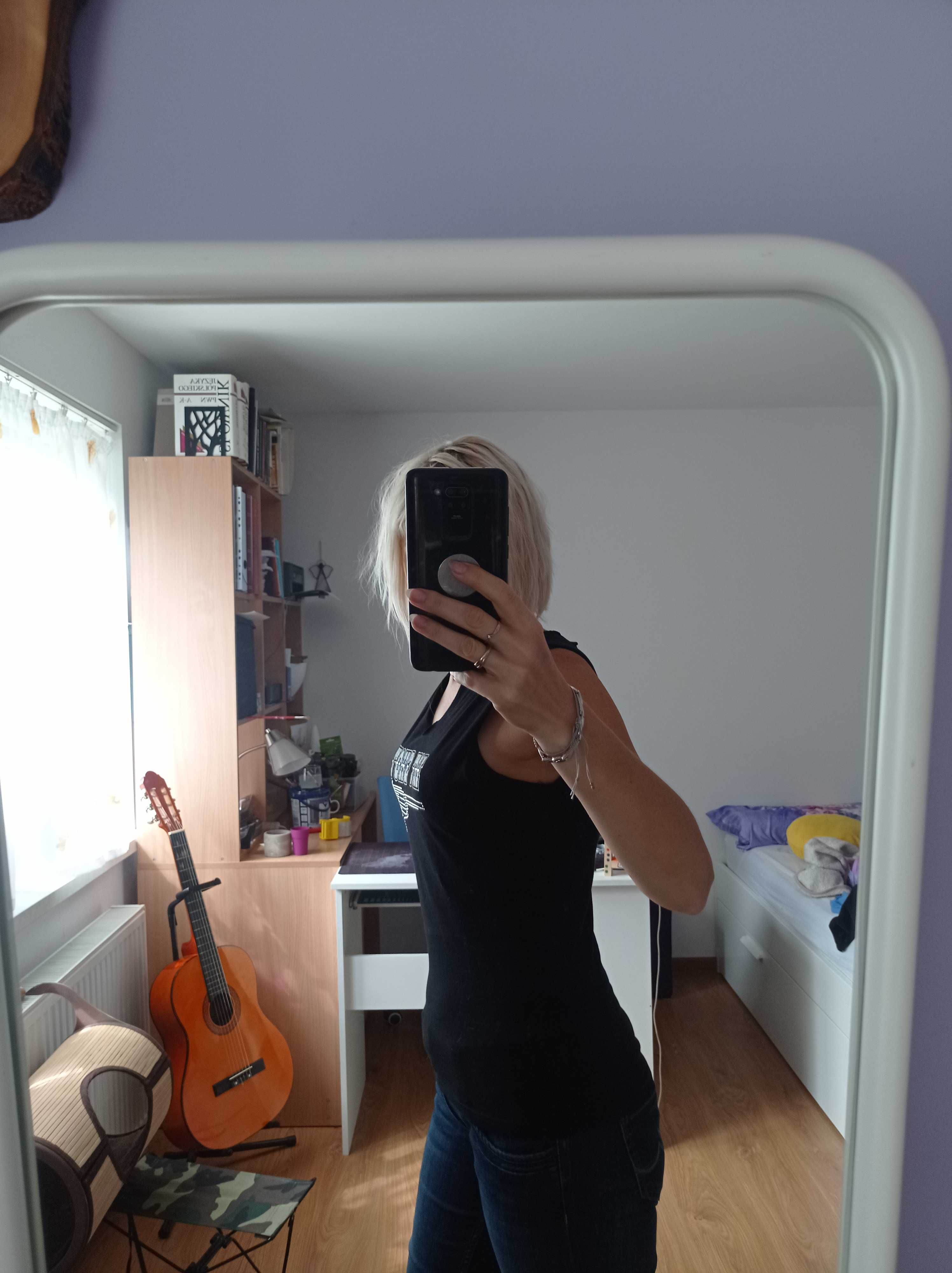 Czarna koszulka bez rękawów hot shot 36/38