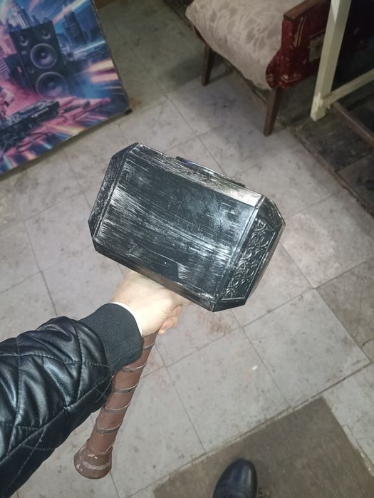 Молот Тора мьёльнир