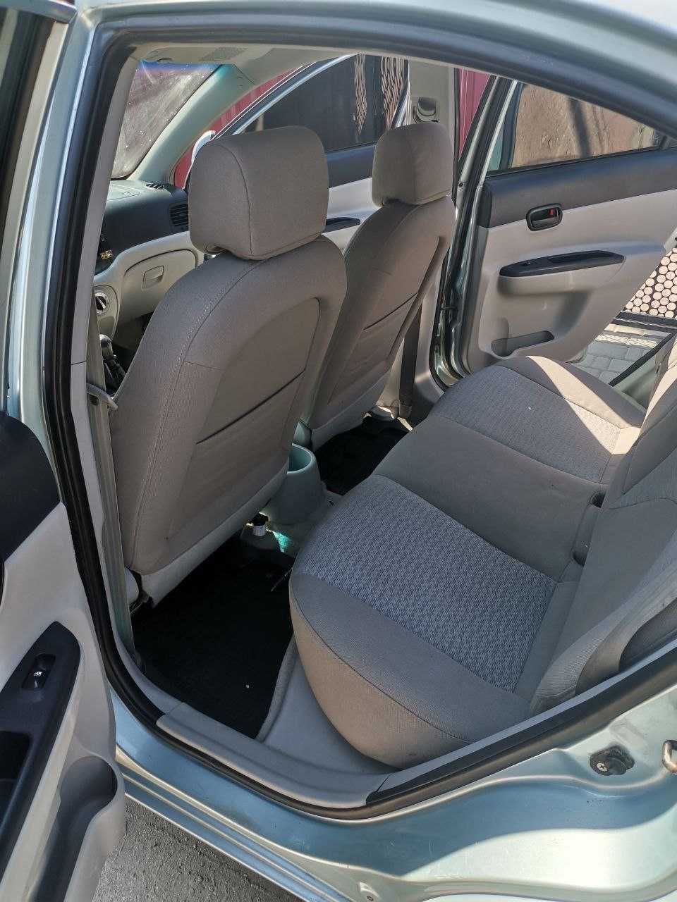Hyundai Accent 2007.