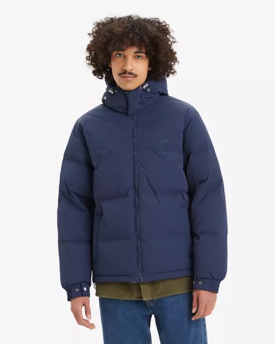 Чоловічий пуховик Levis