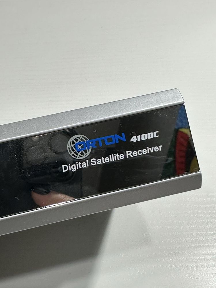 Тюнер / ресивер Orton 4100C