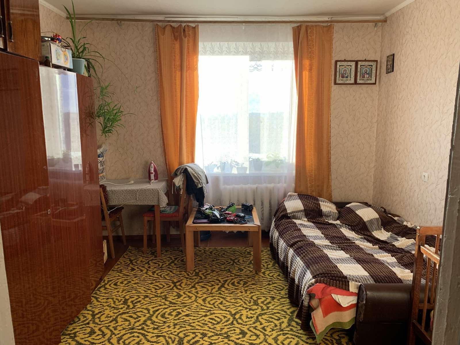 Продам квартиру двокімнатну