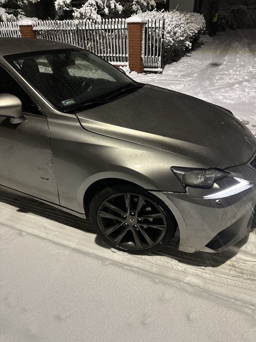 Lexus is300h hybryda sprawny jezdzacy FV23% rwd