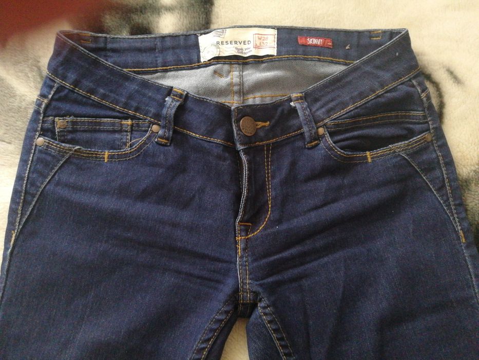 Spodnie jeansy granatowe rurki skinny Reserved r. W28 L32 (S/M)
