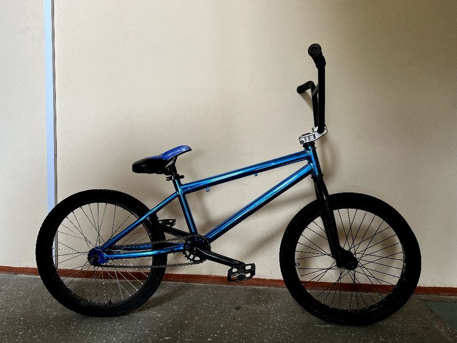 Продаётся BMX 20 в идеальном состояний.