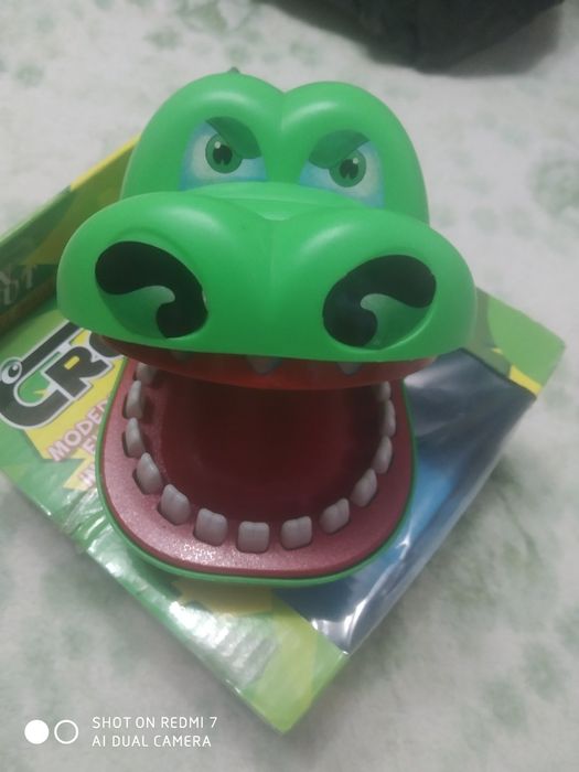 Гра Крокодил дантист