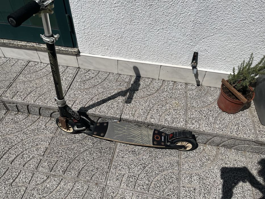 Trotinete Dobrável com Travão – Boa Condição