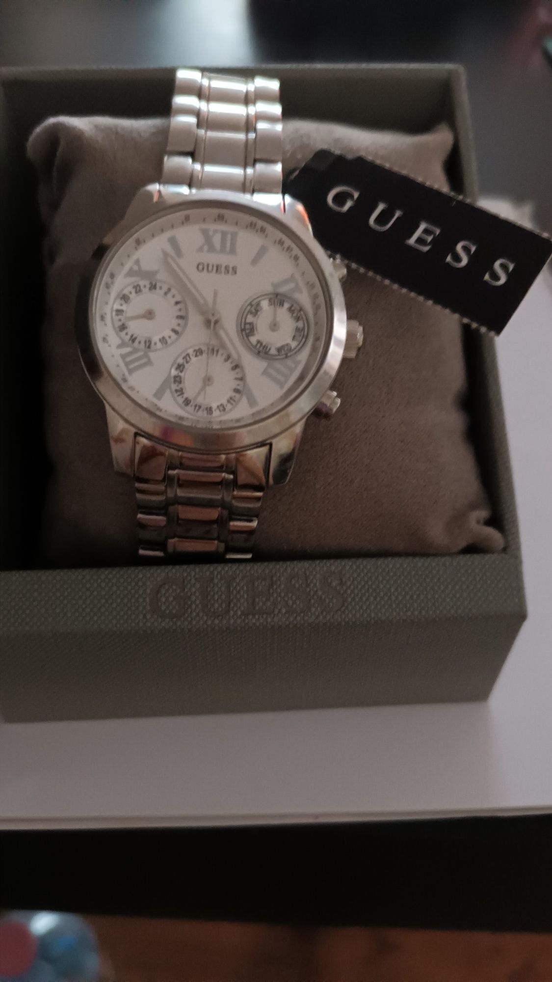 Zegarek Guess damski bransoleta kolor srebrny