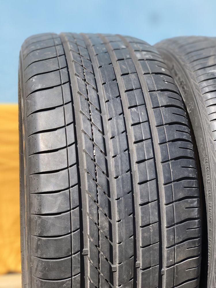 Комплект і пара 245 45 18 Goodyear  Efficientgrip