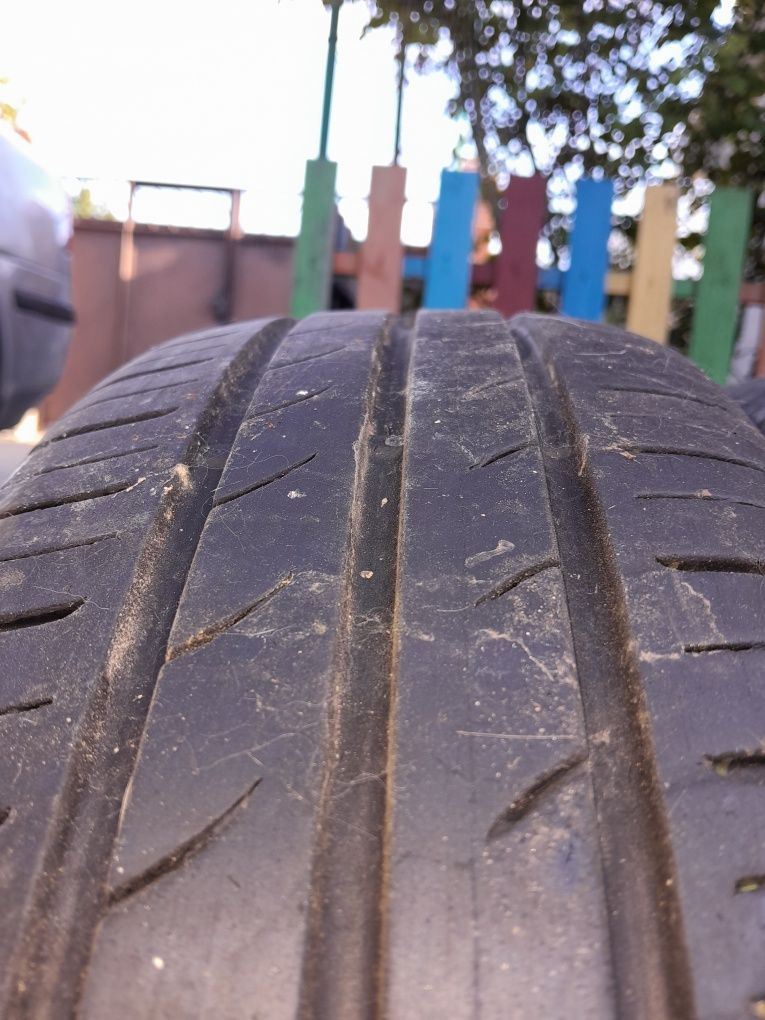 Kumho ecowing 195/65/15