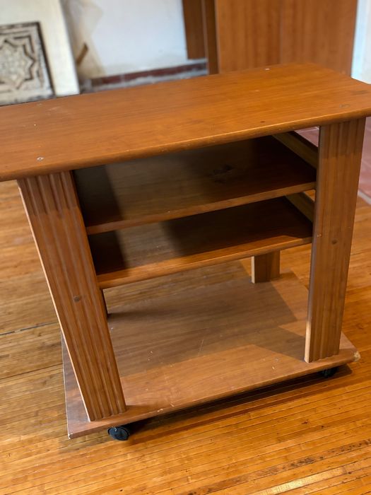 Carrinho/mesa de serviço com rodas