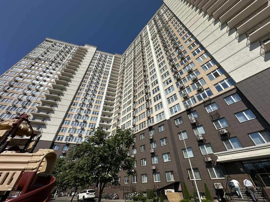 3к квартира с ремонтом в новом доме. Укомплектована. Близость центра