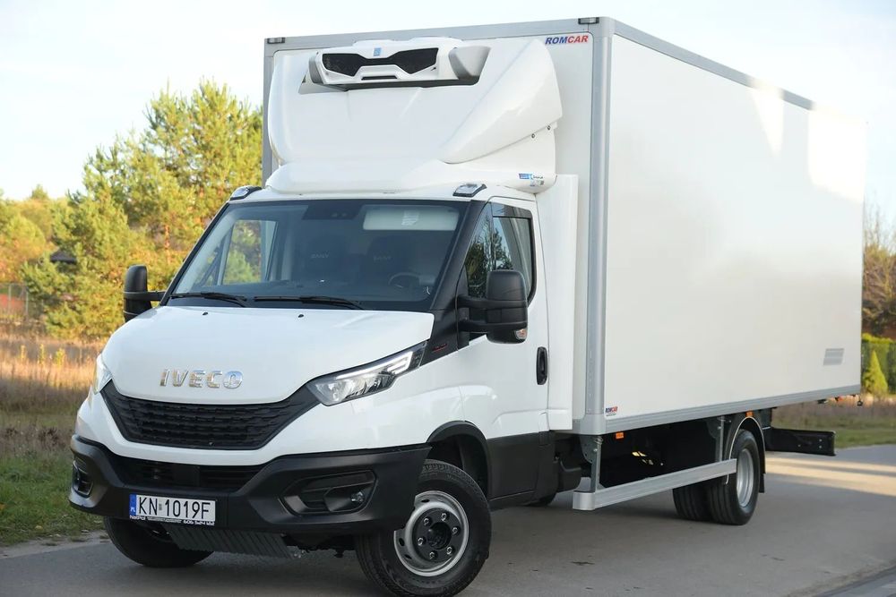 Iveco 72C18  3,0 180KM  Zanotti Z380  230 V 6,1m 12 palet dł -20+20 ładowność 3460kg