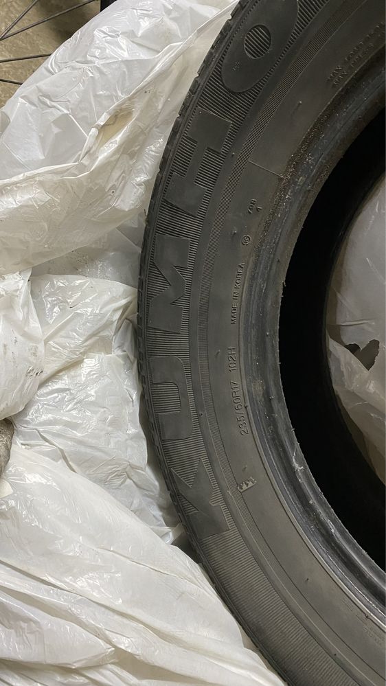 Пара літньої гуми Kumho 235/60 r17