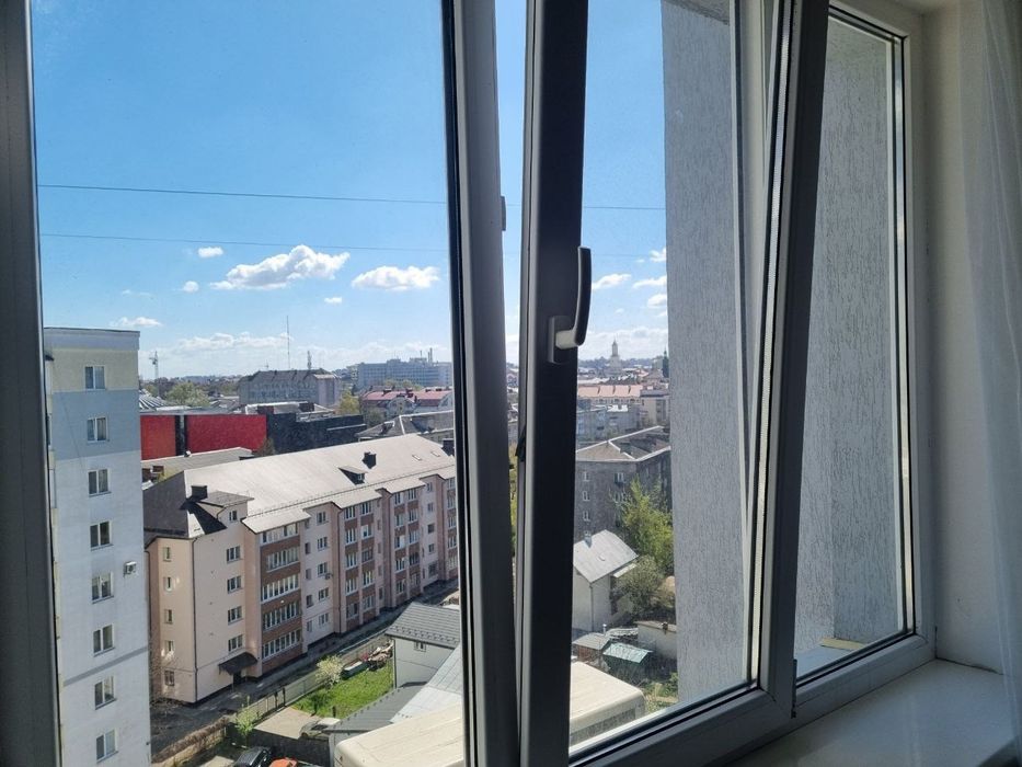 Прибирання, миття вікон