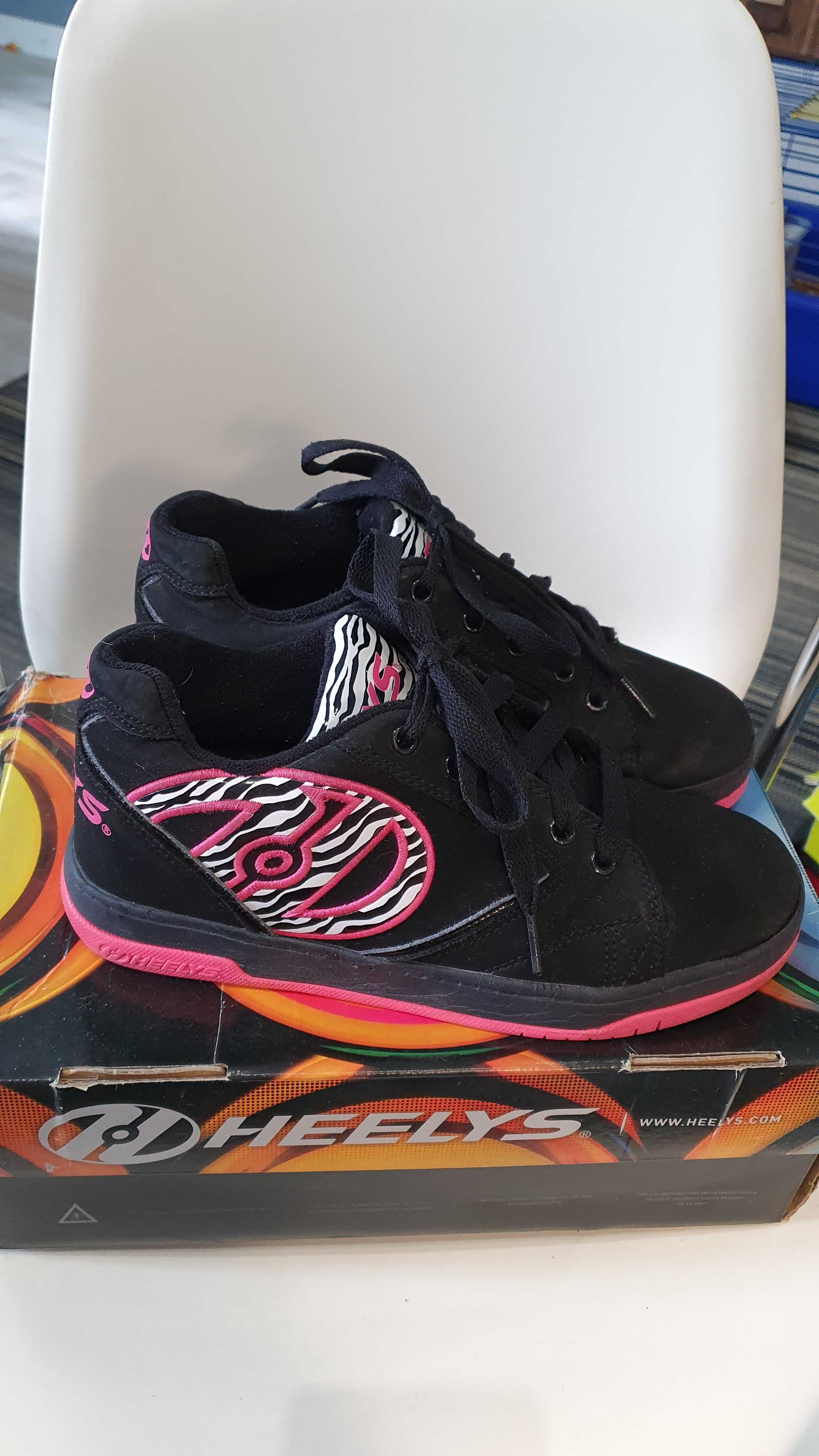 Кроссовки на колесиках heelys. размер 36,5, стелька 24 см