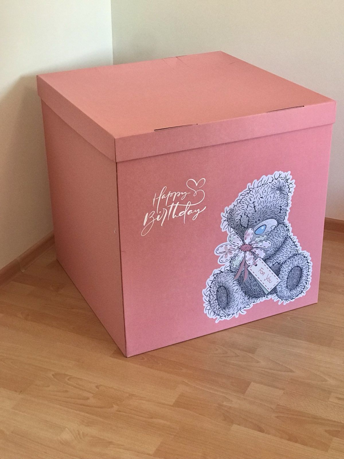Коробка для дня народження.