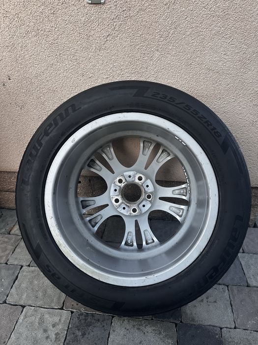 Оригінальний диск з резиною R18 BMW