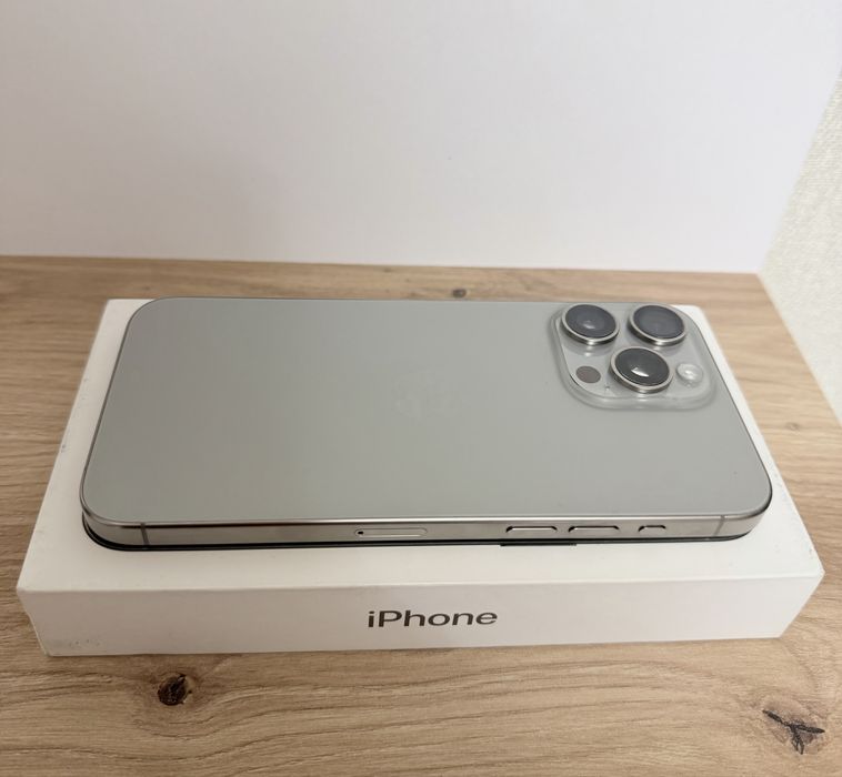 Iphone 15 pro max 256g Natural Titanium