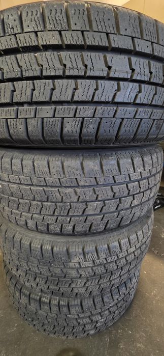 Opony zimowe 215/65/15C