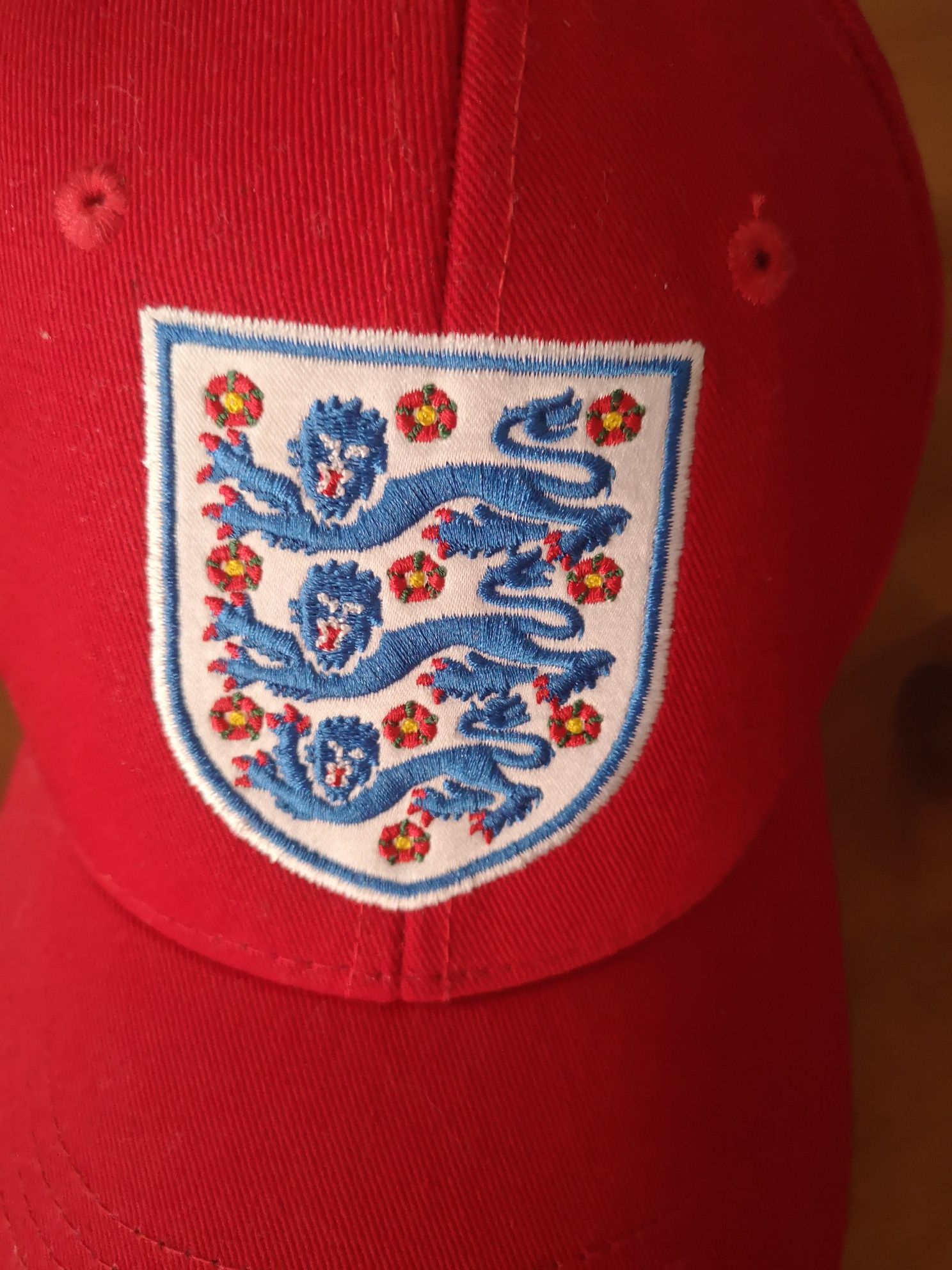 Czapka z daszkiem  nowa z logo reprezentacji Anglii roz. S.