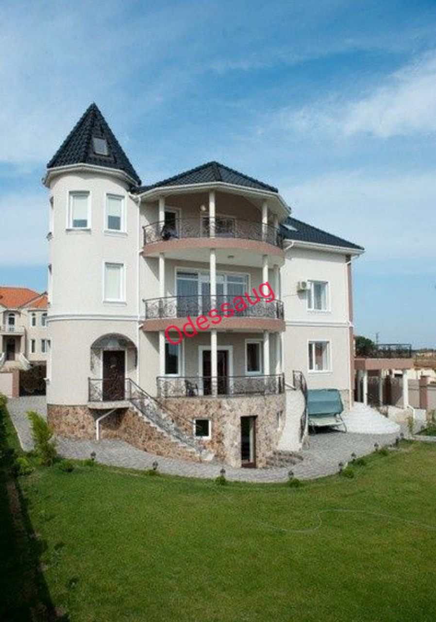 Аренда Дом с Бассейном Посуточчно у Моря в Совиньоне