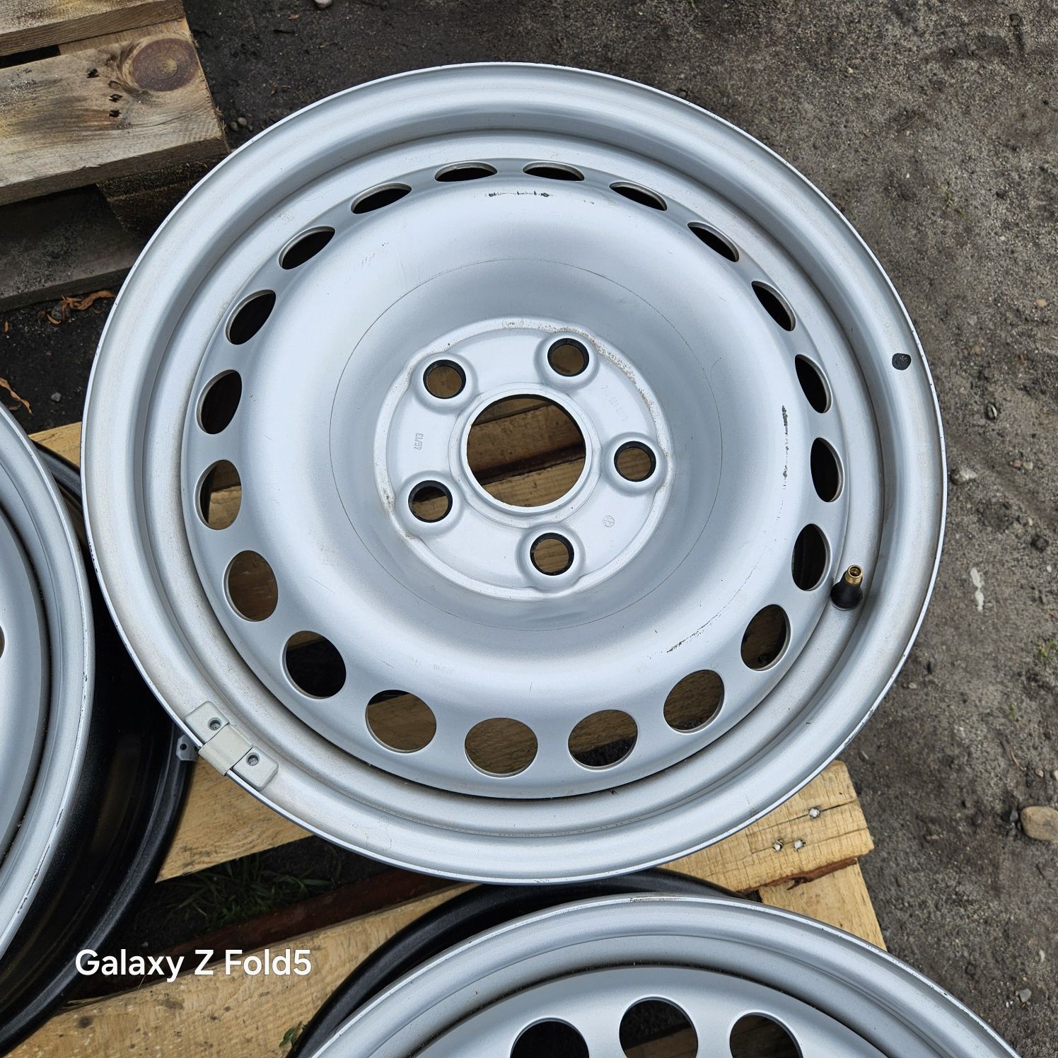 Nowe Felgi 16 VW T5 VW T6 VW T7 VW Crafter Man TGE 5x120 ET51