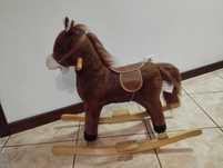 Cavalo Baloiço para Crianças