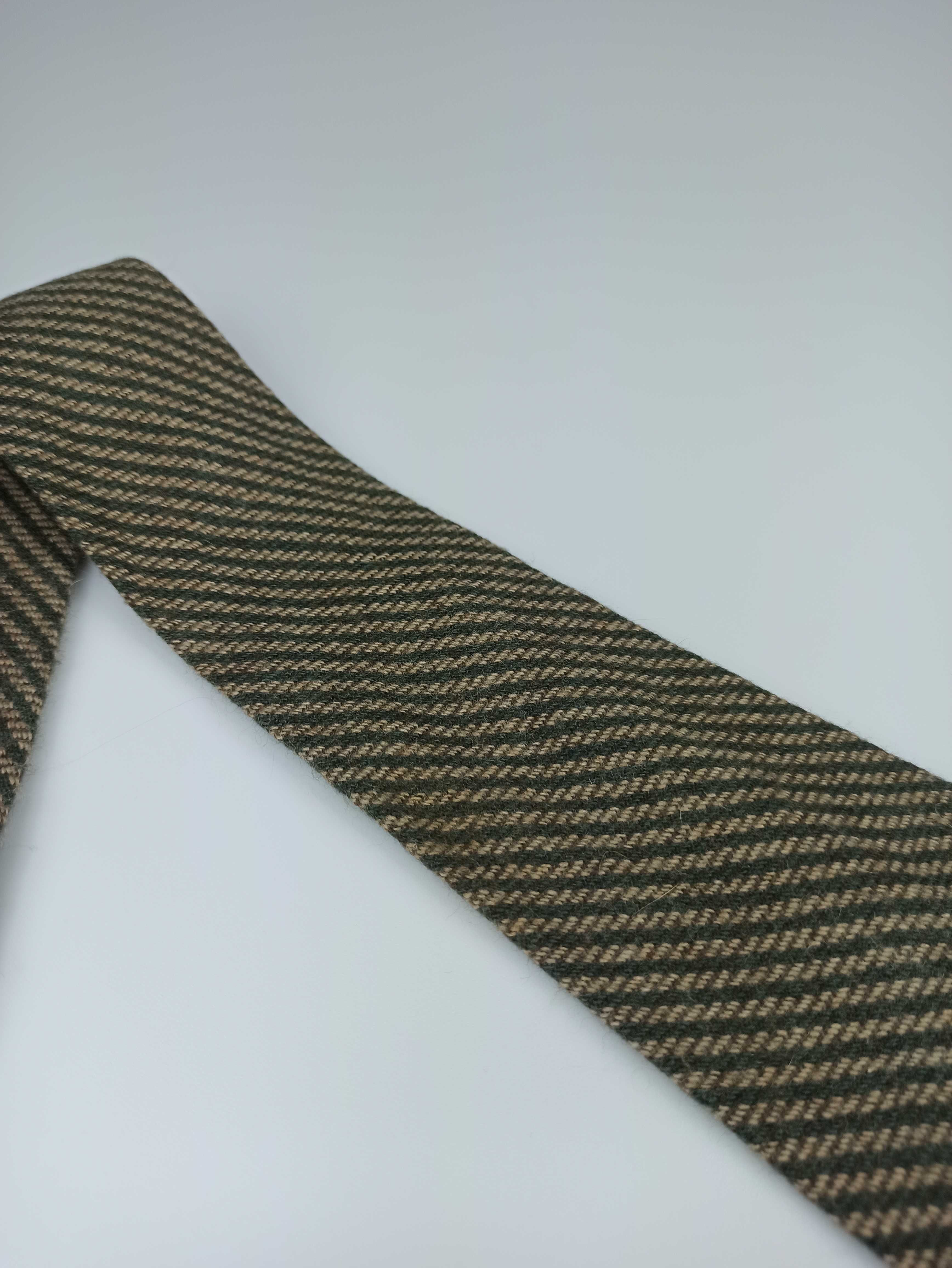 Ermenegildo Zegna wełniany kaszmirowy krawat w paski v01