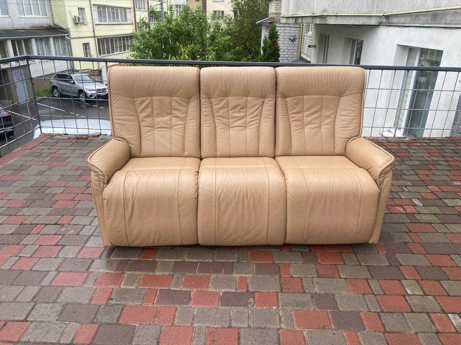Продам шкіряний диван. Реклайнер! Кожаный диван.