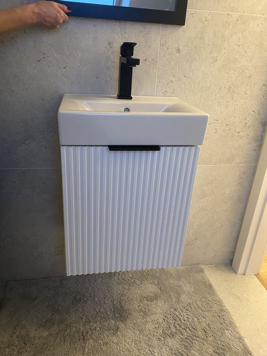 Umywalka + szafka + bateria + lustro OKAZJA