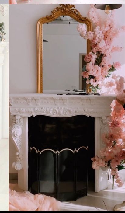 Камін декоративний поліуретановий з молдингів