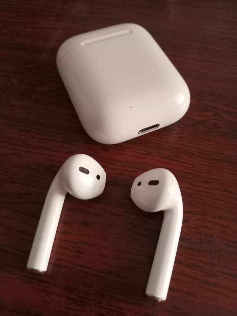 Оригінальні Airpods 2, без коробки