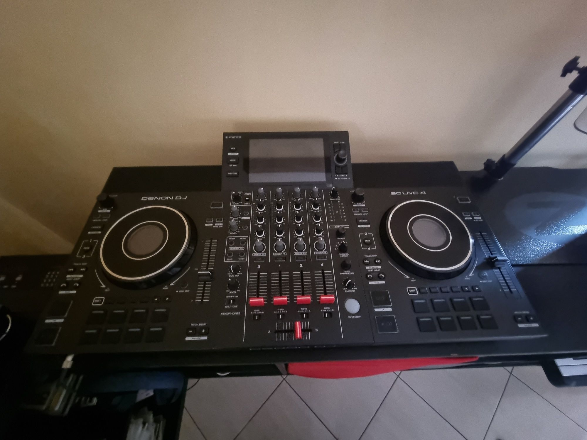 DENON DJ sc live 4