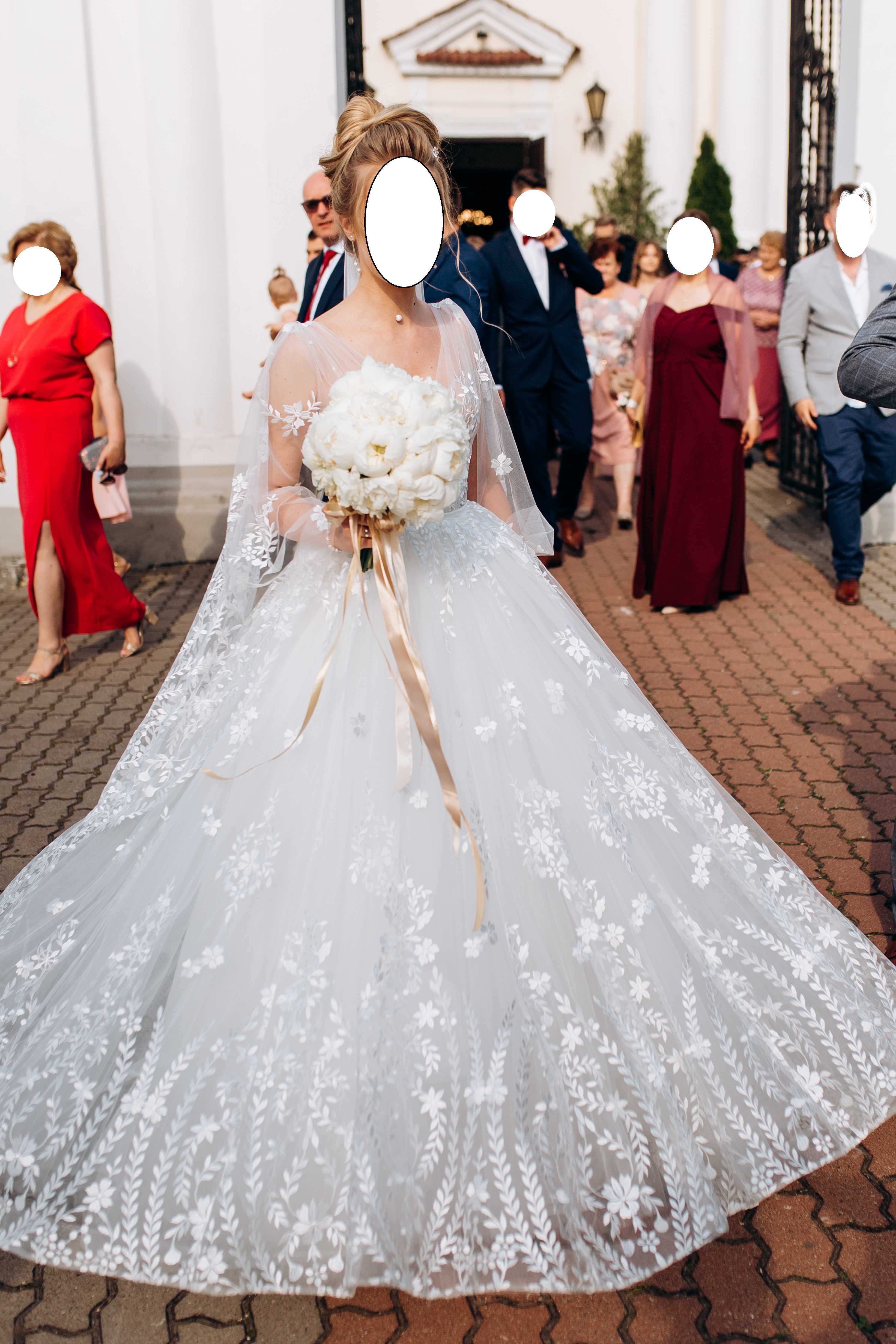 Suknia ślubna z trenem Blammo-Biamo używana WELON GRATIS