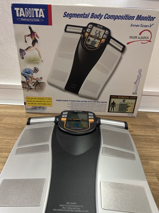 Balança de bioimpedância TANITA