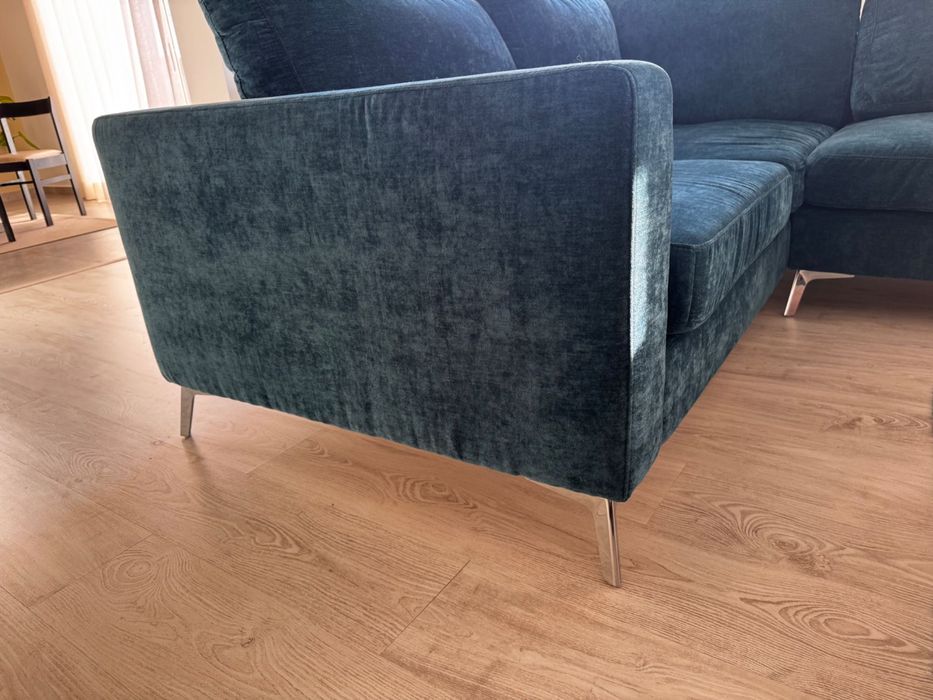 Sofá praticamente novo azul petróleo