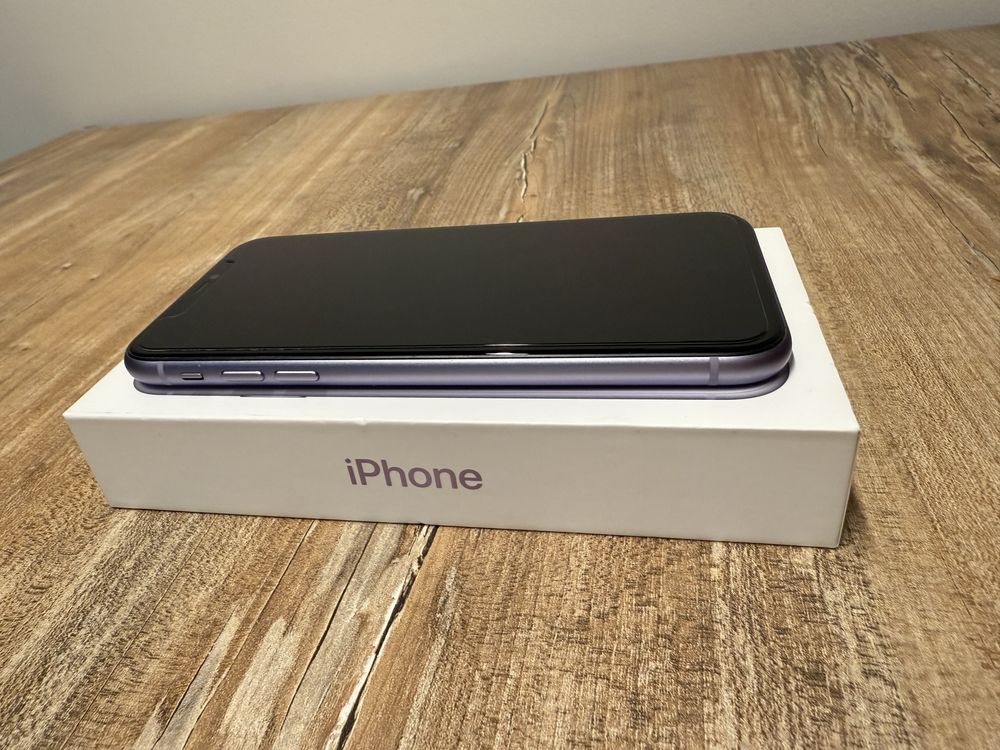 iPhone 11 fioletowy 64 GB + szkło + adapter