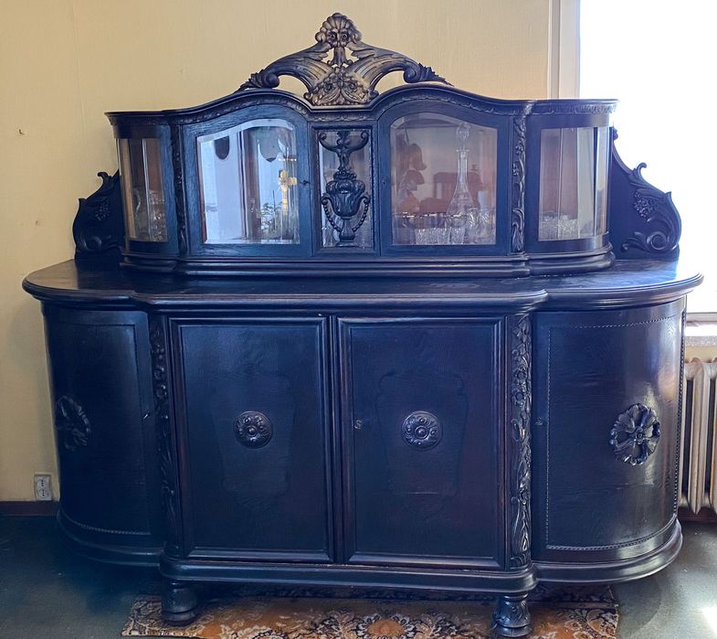 Duzy kredens dębowy przedwojenny antyk