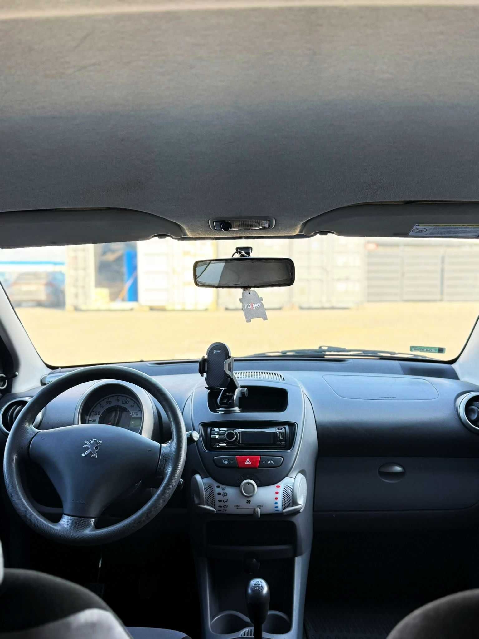 Peugeot 107 1.0 ben rozrząd na łańcuchu BRAK RDZY KLIMA 100% sprawny