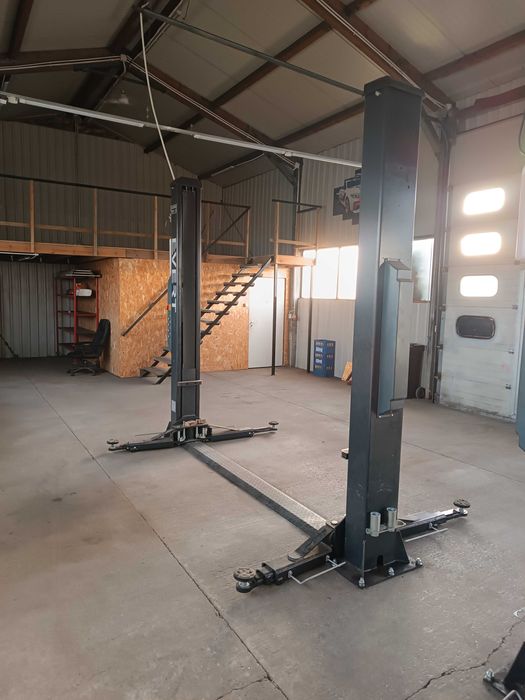 Podnośnik 2-kolumnowy EVERT 62B-42TES, udźwig 4200kg