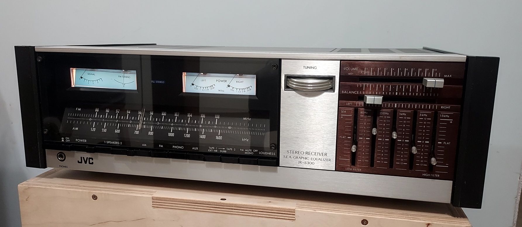 Amplituner JVC JR-S300 Mark II Solid State Monster