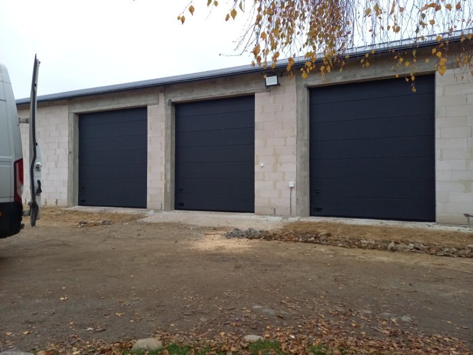 Brama segmentowa garażowa przemysłowa bramy garażowe NIEDRZWICA DUŻA