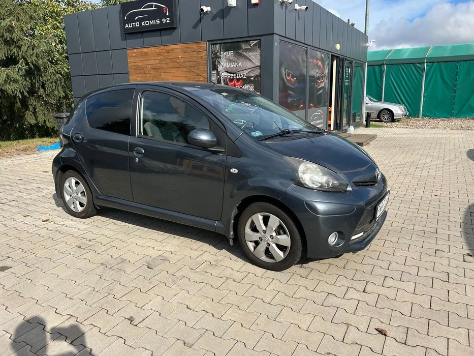 Toyota Aygo Benzyna Mały Przebieg Klimatyzacja