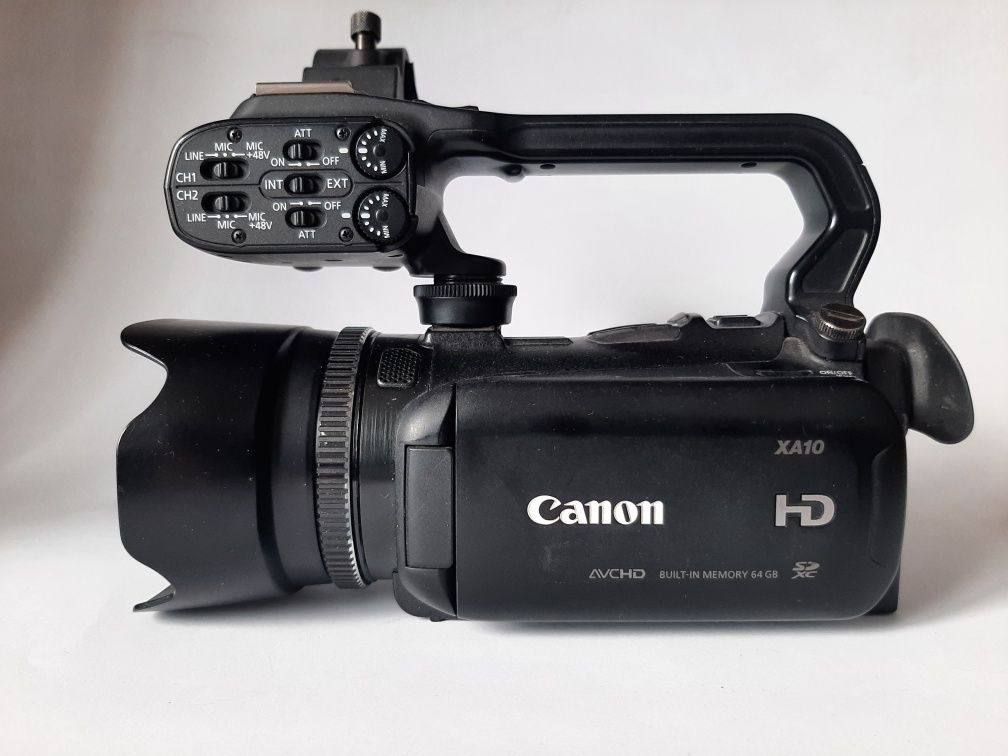 Canon xa10 + 5 акб. зарядка