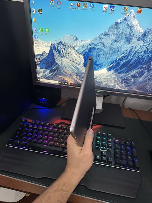 iPad 5 32 ГБ Wi-Fi Ідеальний Планшет