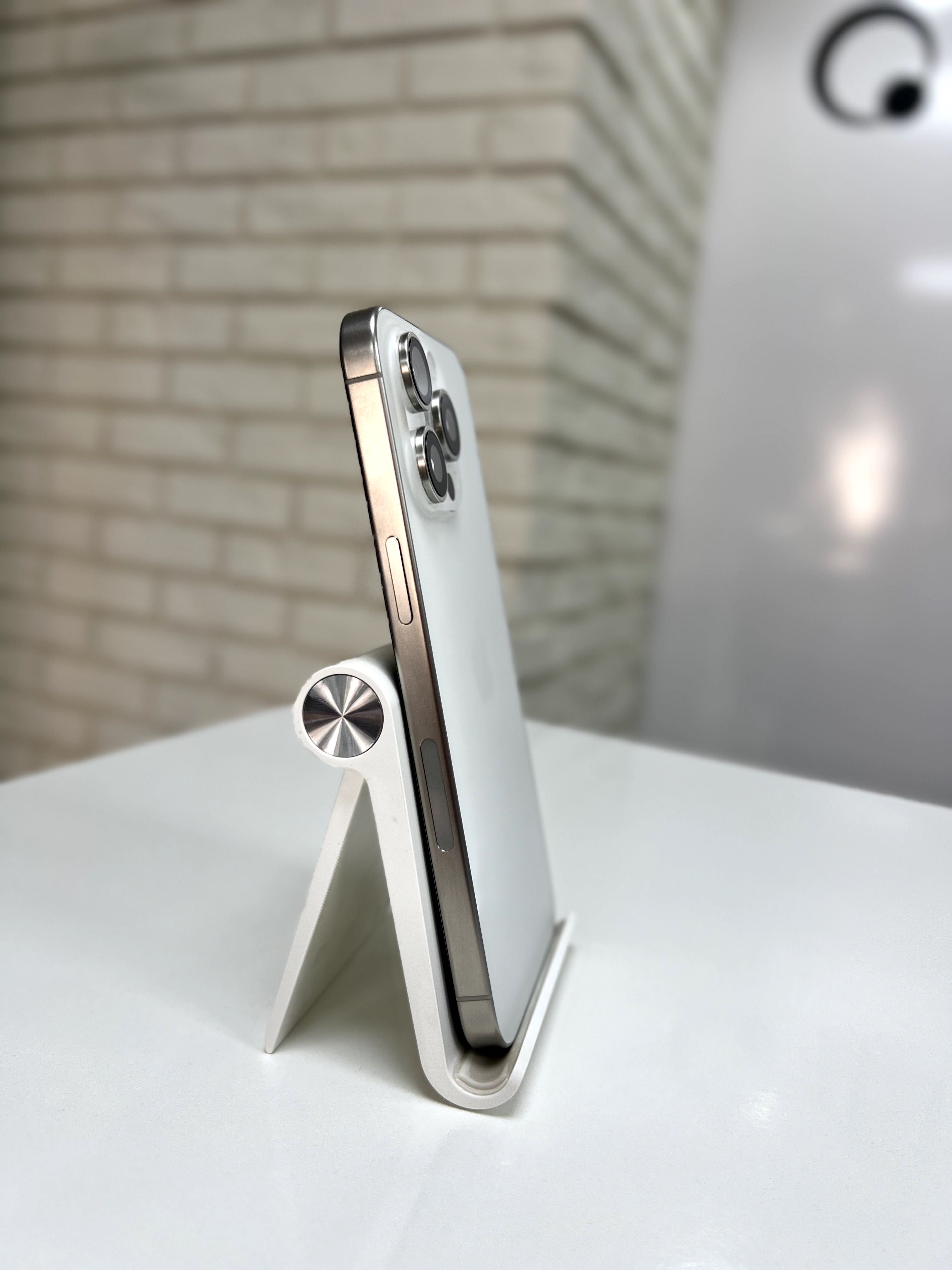 iPhone 15 Pro Max 256 | 512 GB + безкоштовно AirPods Pro 2