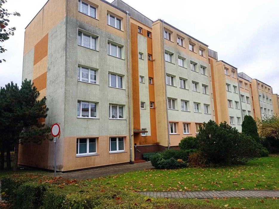 Mieszkanie w bloku  3 pokoje osiedle Reymonta 
  Połczynie Zdroju