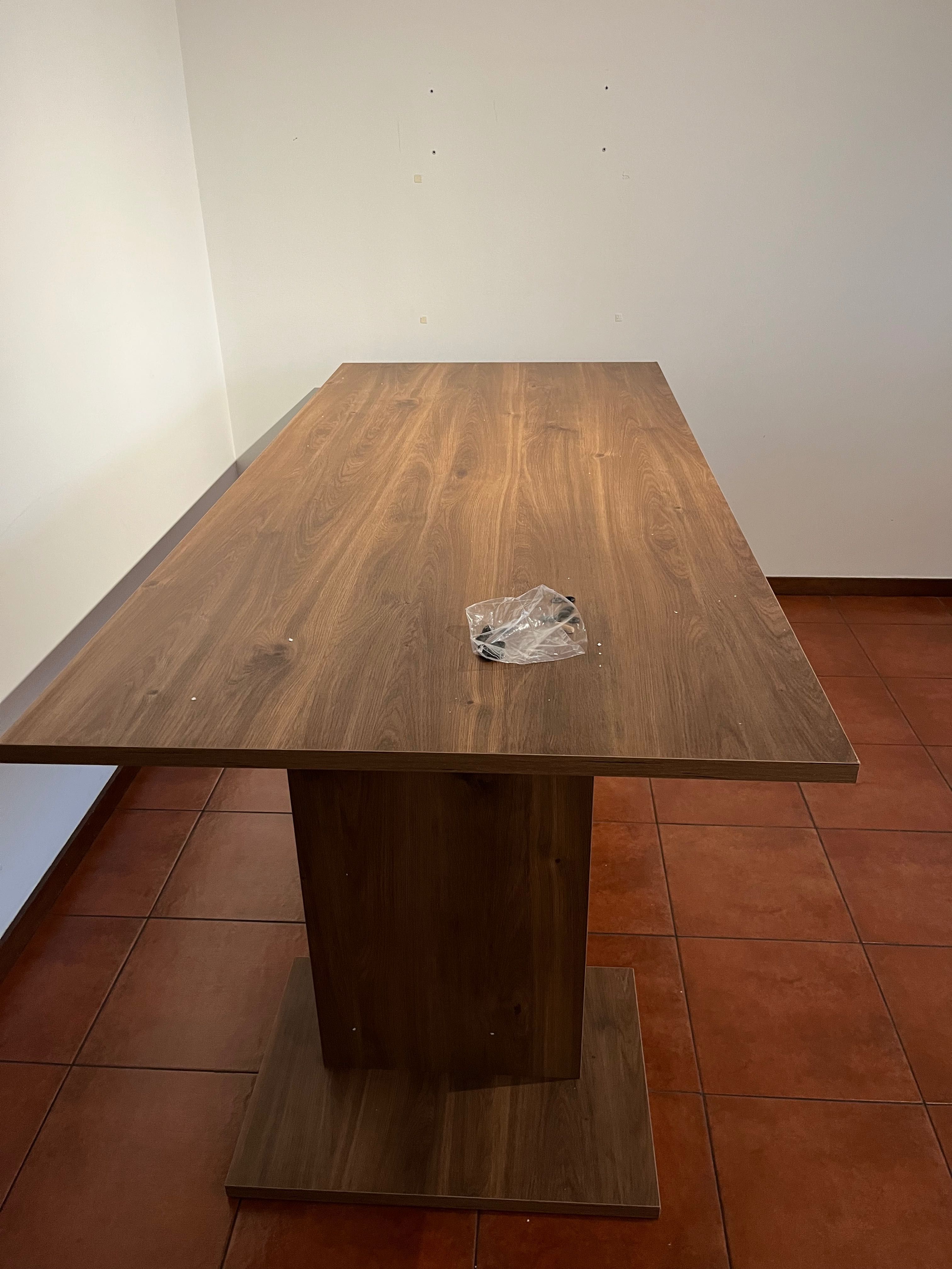 Mesa de jantar como nova